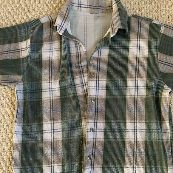 Green Plaid Top - Picture 3 of 3